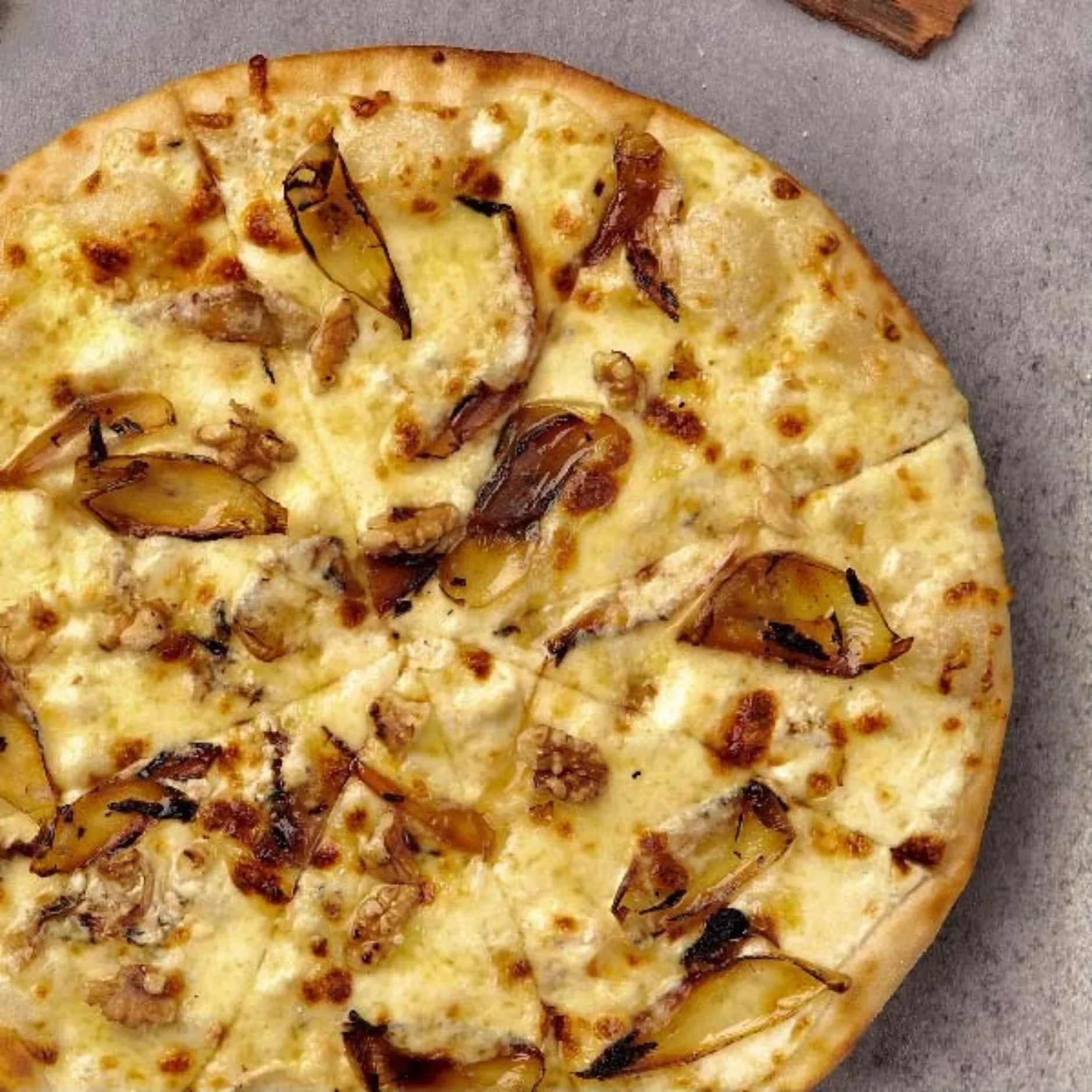 Viral short video campaign and 21-inch pizza challenge for Fino Piza